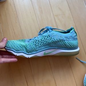 Nike Air Zoom fearless Flyknit EUC